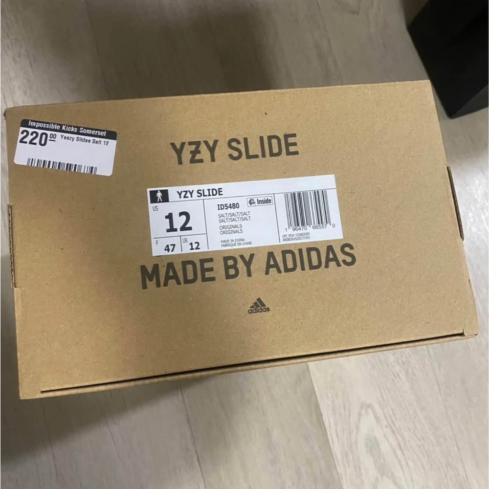Worn once Adidas YZY Slide Box